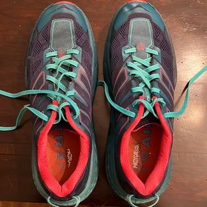 Hoka one one excellent condition trail shoes 9.5